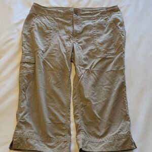 The North Face Khaki Capri Pants